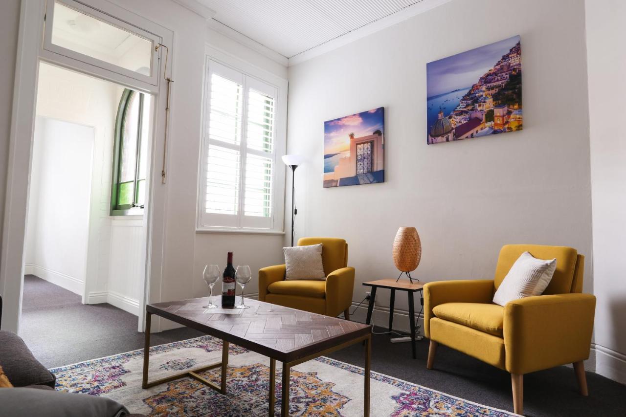 Discover The Rocks - Historical Terrace House 시드니 외부 사진