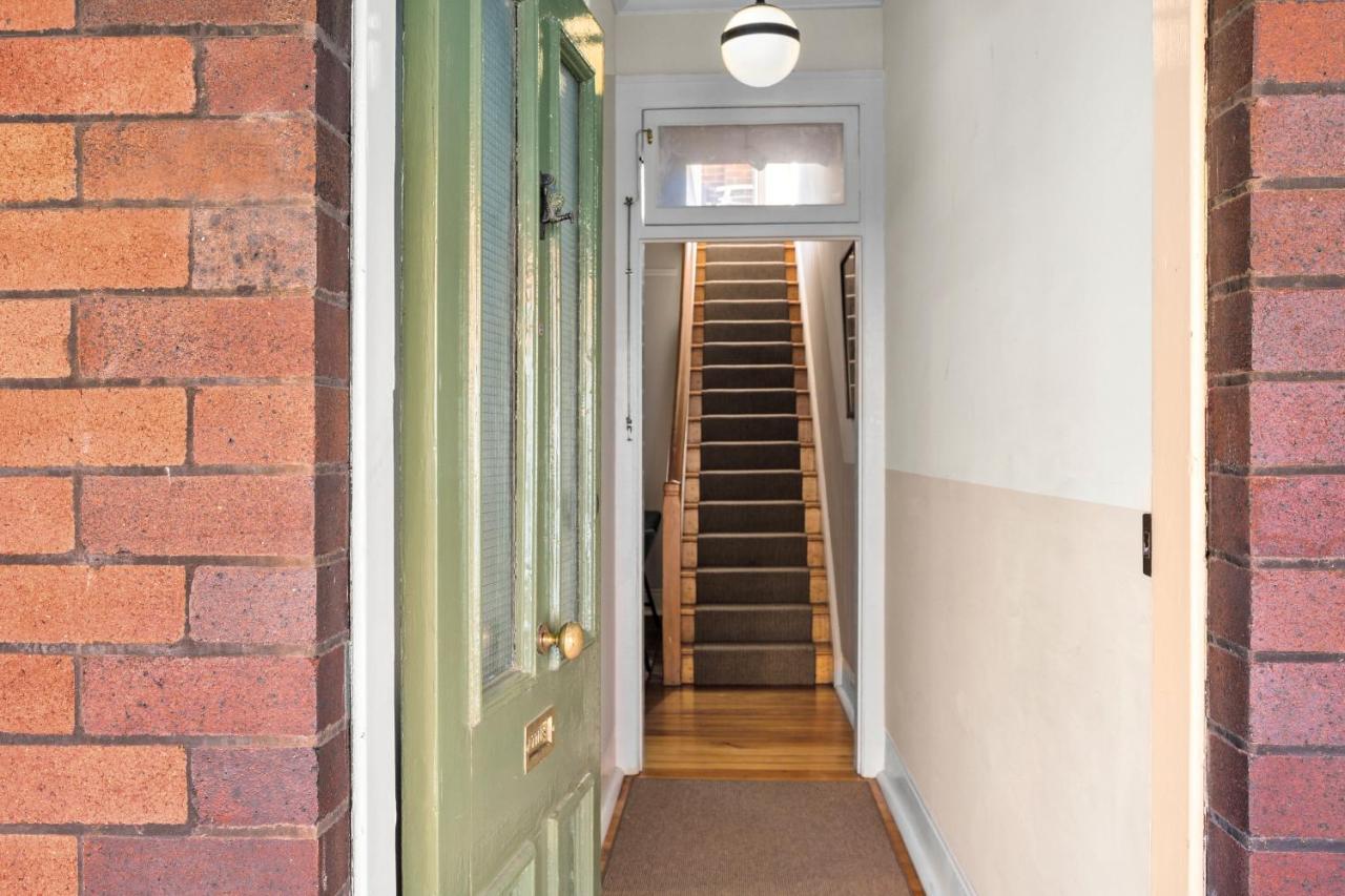 Discover The Rocks - Historical Terrace House 시드니 외부 사진