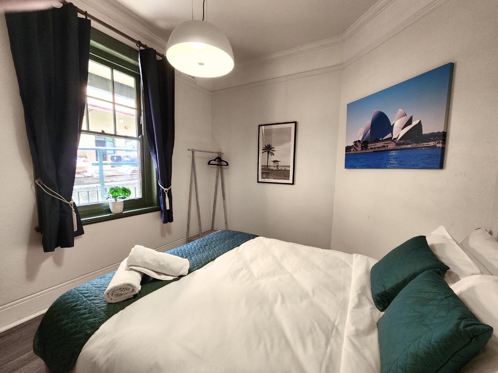 Discover The Rocks - Historical Terrace House 시드니 외부 사진